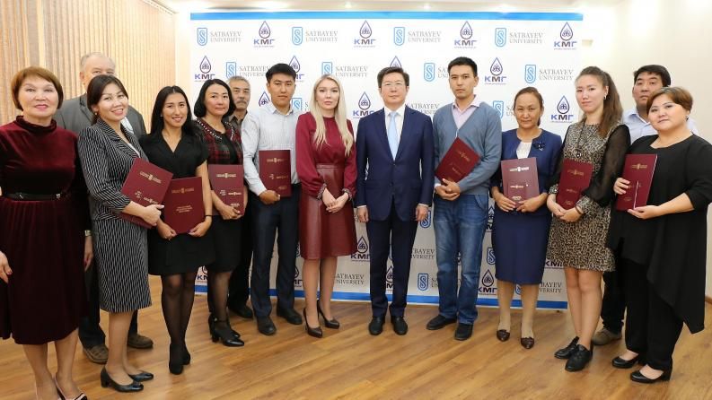 Сәтбаев университеті өз үлгісіндегі PhD дипломдарын табыс етті 