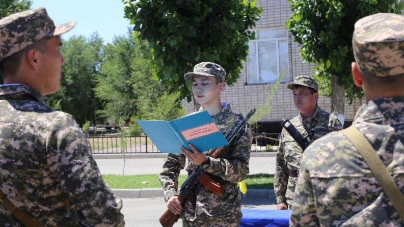 Поздравление Ректора с Днем защитника Отечества
