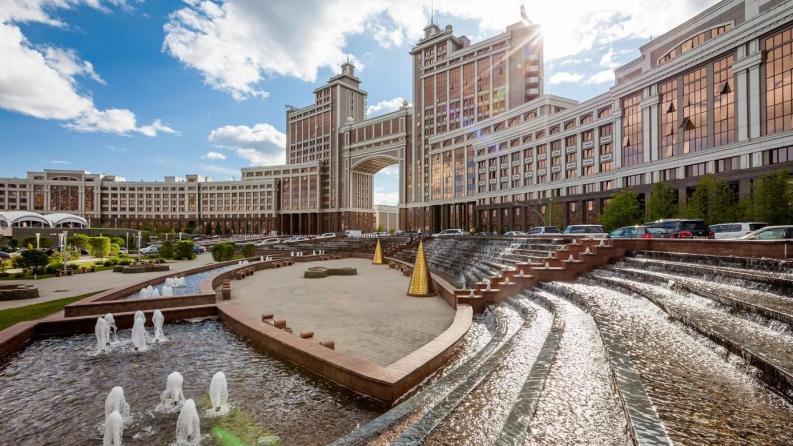 Поздравление Ректора с Днем Столицы