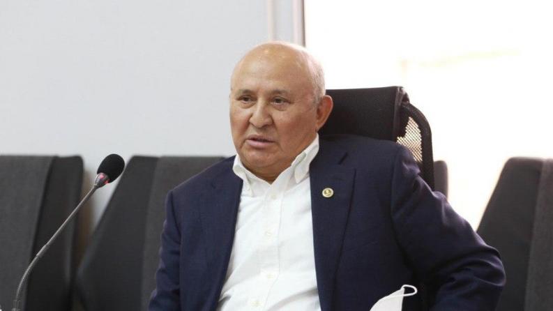 Открыт прием заявок на конкурс на именную стипендию имени Жексенбека  Адилова для учащихся бакалавриата и магистратуры