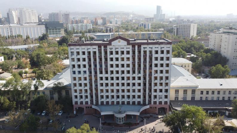 Satbayev University students met with their famous compatriot Yeldan Abrashim