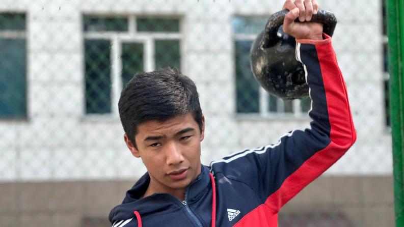 Сәтбаев университетінде бірінші курс студенттеріне арналған Спорт күні өтті