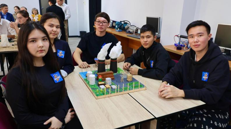The Republican intellectual game on atomic energy and nuclear physics was held at Satbayev University