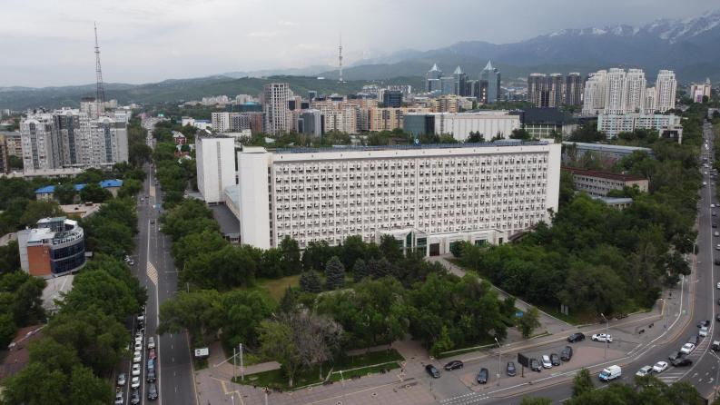 Time travel: Satbayev University showed the university museum to international students