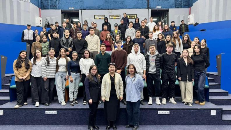 Сәтбаев университетінің студенттері сыбайлас жемқорлыққа қарсы өткізілген «брейн-ринг» ойынына жиналды 