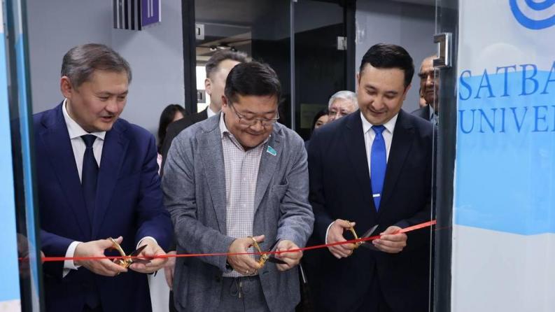 В Satbayev University открыли новые лаборатории и TECHNOPARK STROYTECH ко Дню науки