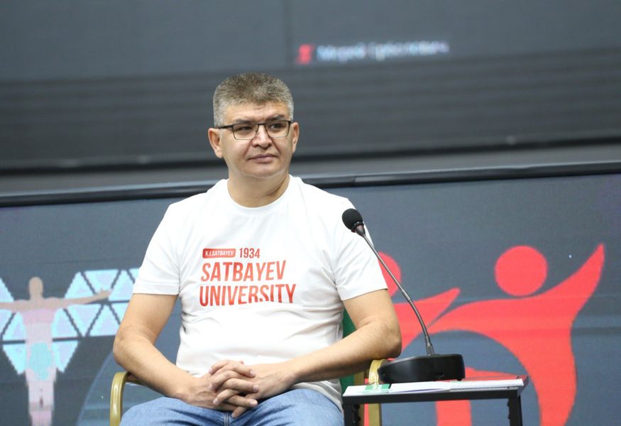В Satbayev University прошло обсуждение Parasat Ideas