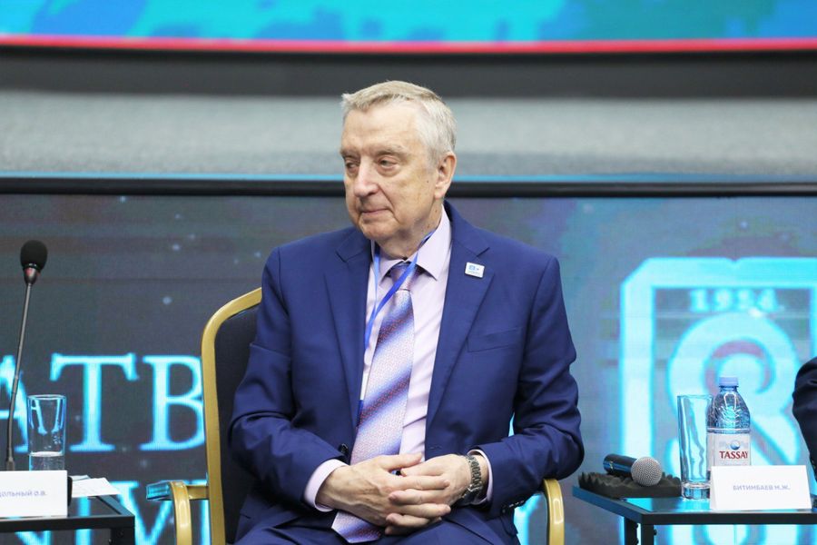Satbayev University празднует юбилеи легенд «Политеха» в рабочем порядке
