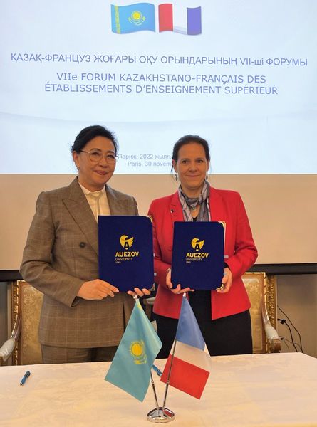 Делегация Satbayev University посетила Париж в рамках официального визита главы государства