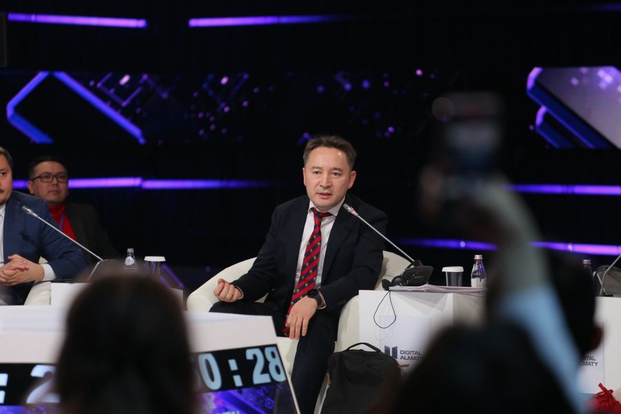 Сәтбаев Университетінің Ректоры Digital Almaty форумында сөз сөйледі 