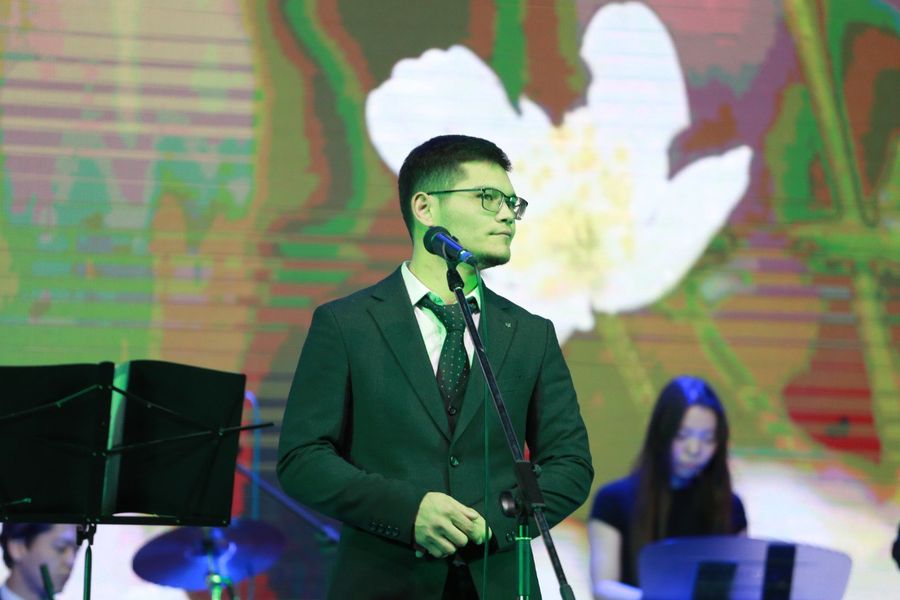 Satbayev University поздравляет с Международным Женским Днем