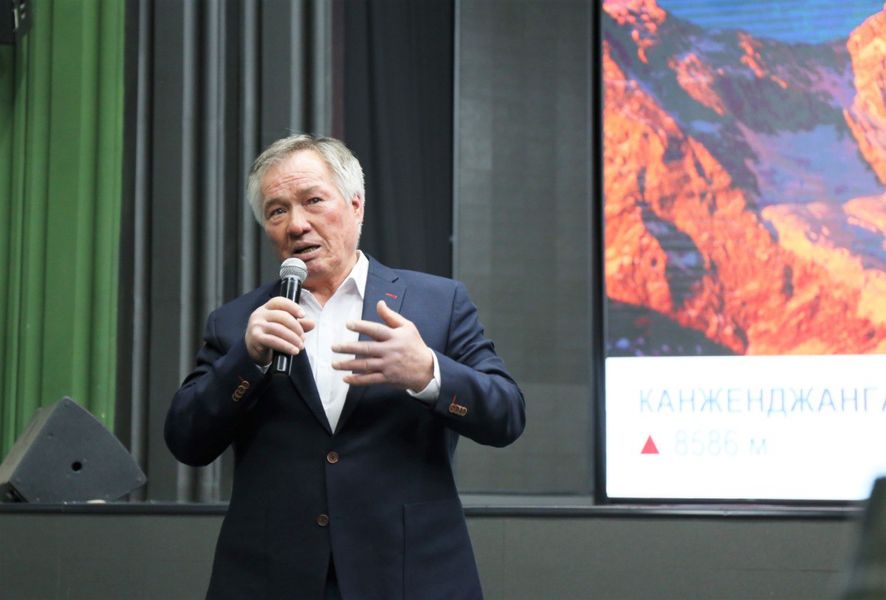 В Satbayev University представили фильм документального фильма «Пик Верный»