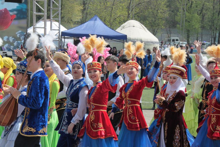 Satbayev University празднует наступление весны