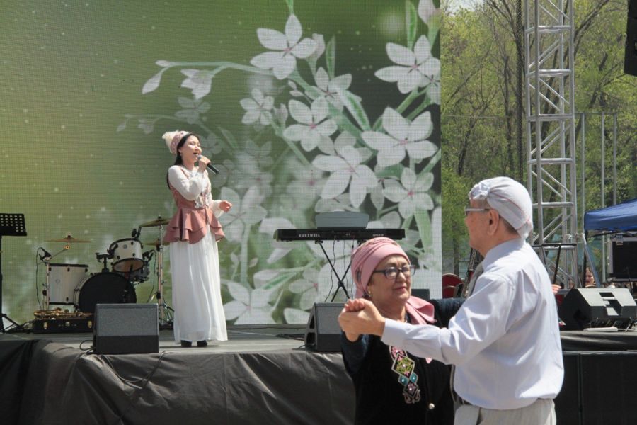Satbayev University празднует наступление весны