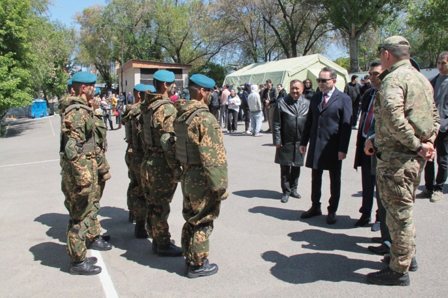 Satbayev University поздравляет казахстанских военных и чествует память о героях Великой Отечественной войны