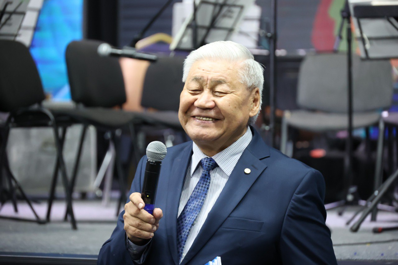 Өнер ғажайыптары: Сәтбаев Университетінде Республика күніне орай мерекелік концерт өтті