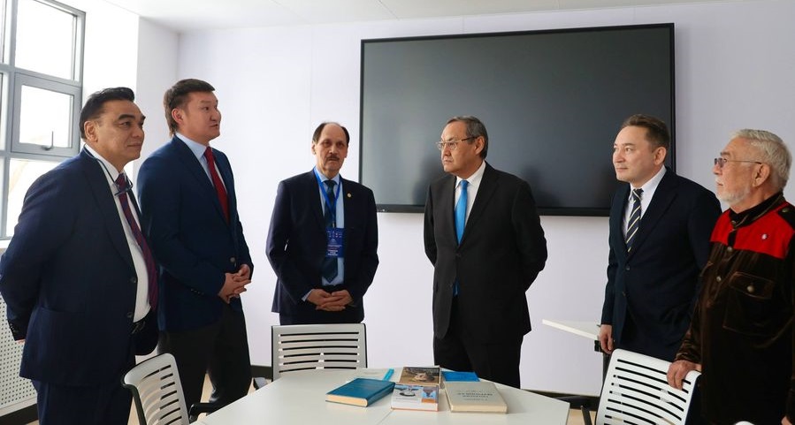 Ғылыми мектептен цифрлық геологияға