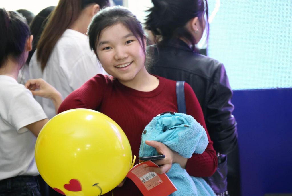 В Satbayev University прошел флешмоб «Phil Happy»